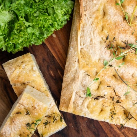 Økologisk foccacia med timian